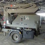 Sivil, endüstriyel ve askeri bakım uygulamaları için çekilebilir treyler. 6m konsolda 1000 kg artık yükle 10m yükseklige kadar çalısma yüksekligi